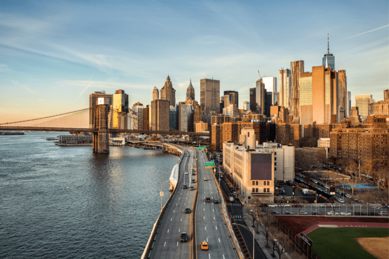 Is Lower Manhattan Safe? A Complete Guide to Visiting Lower Manhattan and Staying Safe in 2024