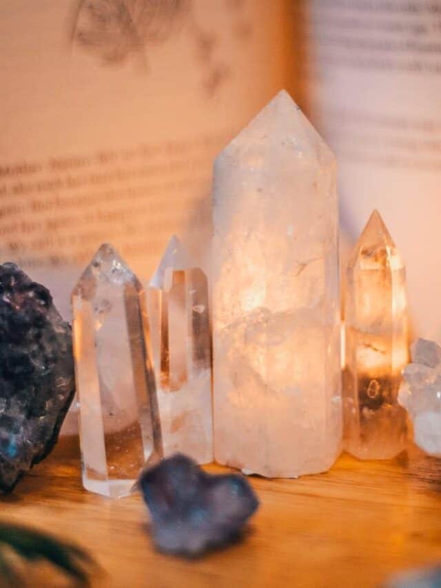 How to manifest with Crystals